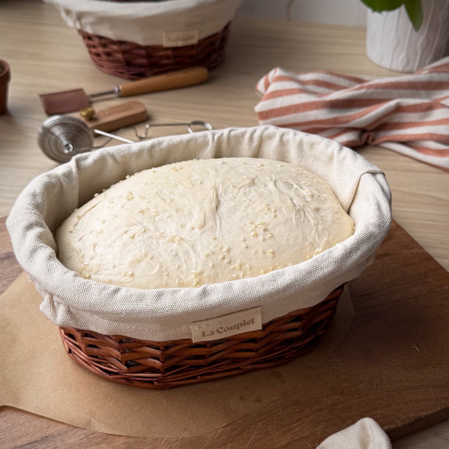 Handmade Oval Sourdough Proofing Basket: Bonnet & Brush Included, 9 inches.